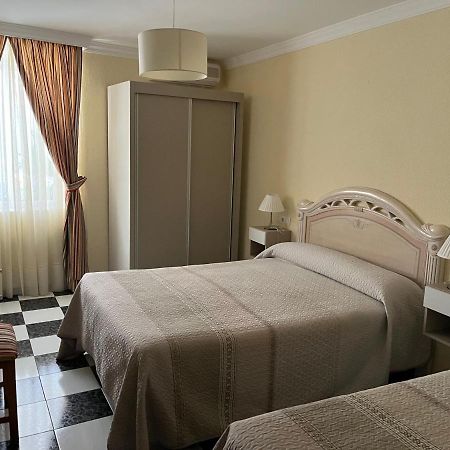 Hostal Plaza Damasco Almuñécar Exteriér fotografie