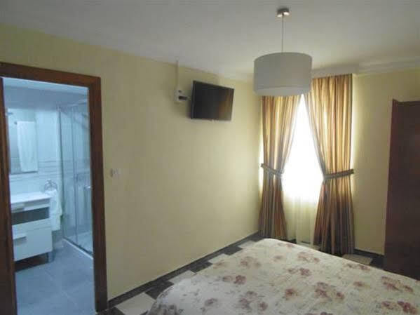 Hostal Plaza Damasco Almuñécar Exteriér fotografie