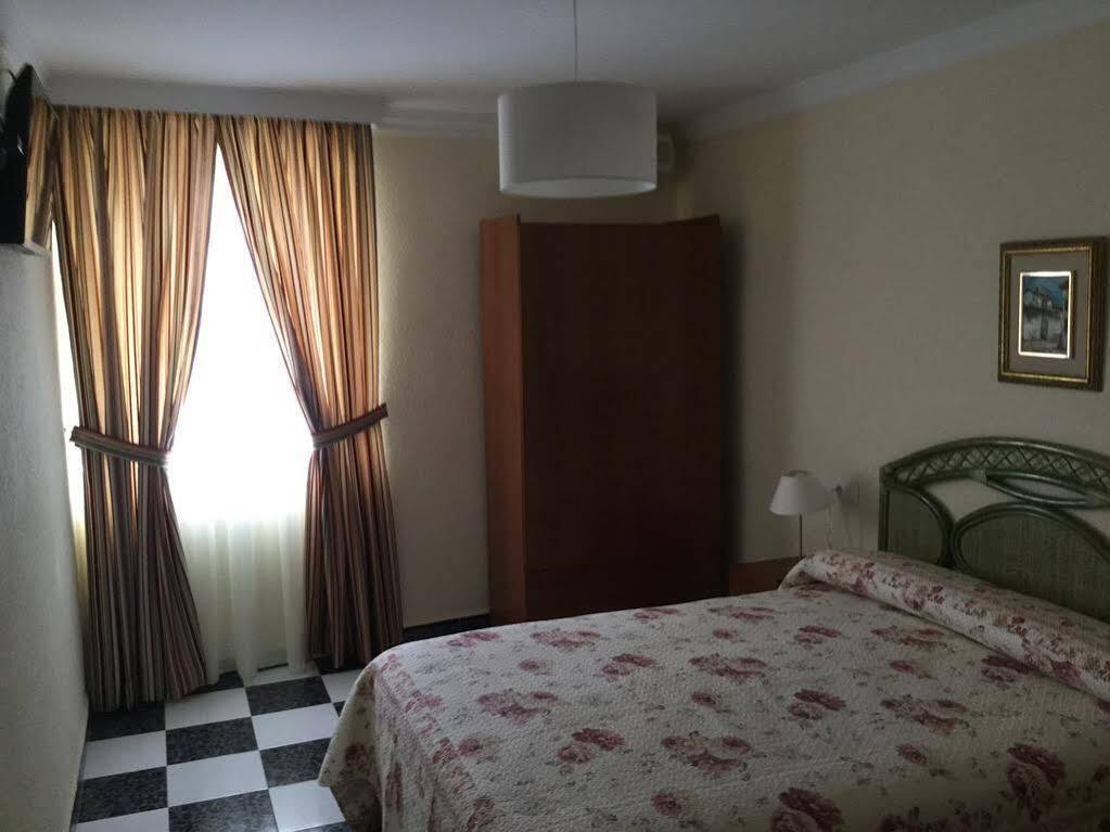 Hostal Plaza Damasco Almuñécar Exteriér fotografie